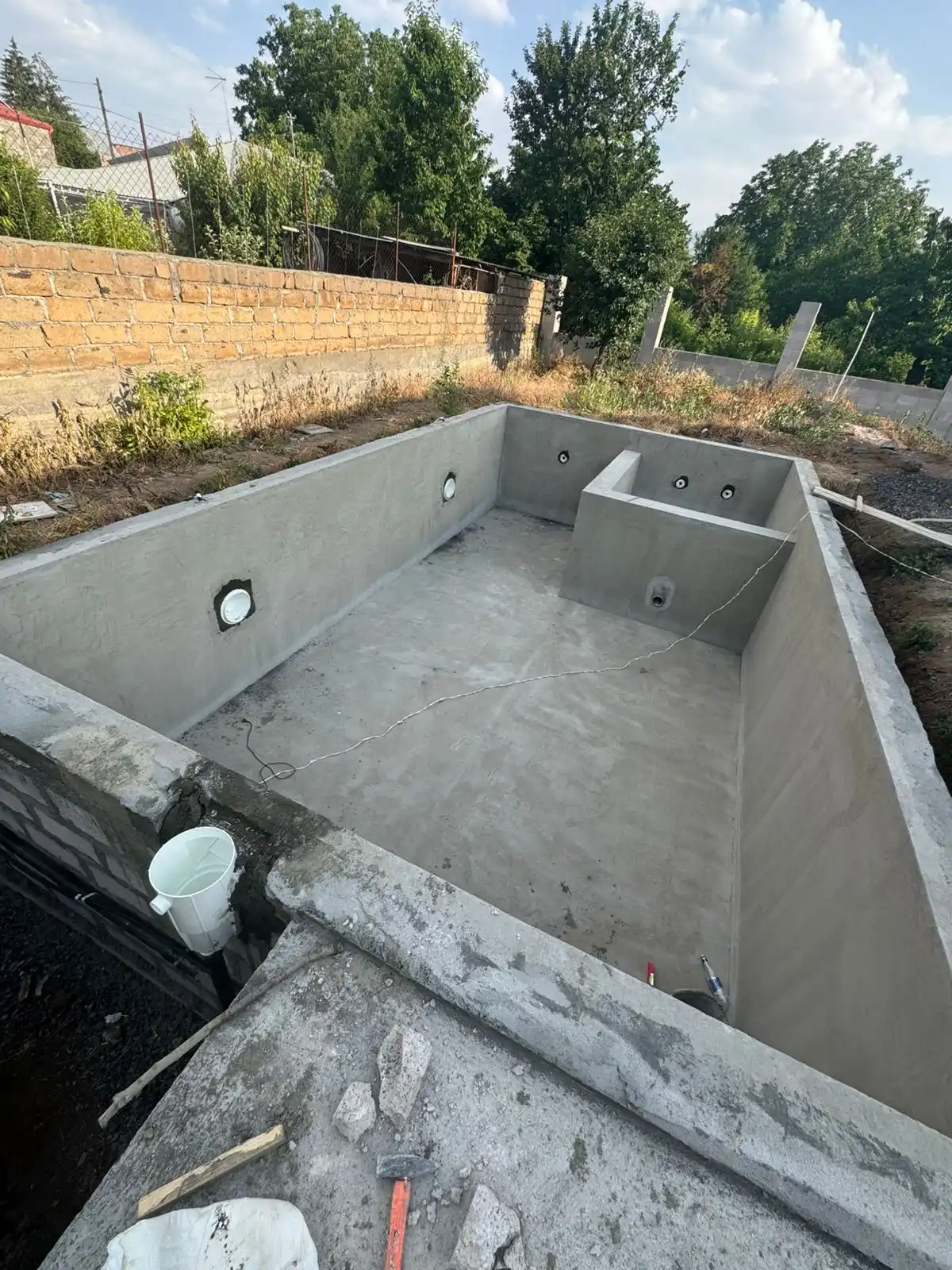 բարձրակարգ-լողավազանի-կառուցում