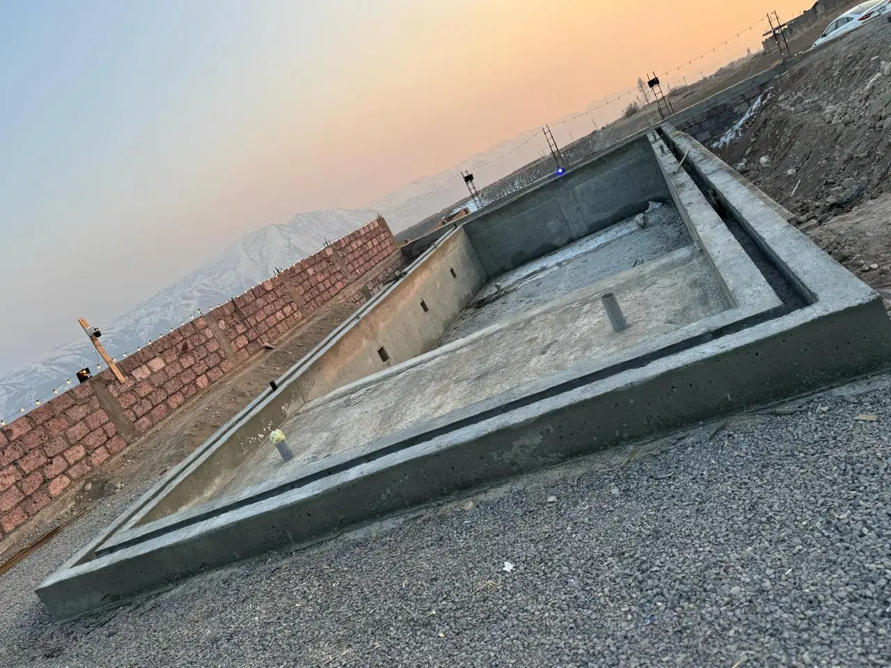 ընդարձակ-լողավազանի-կառուցում