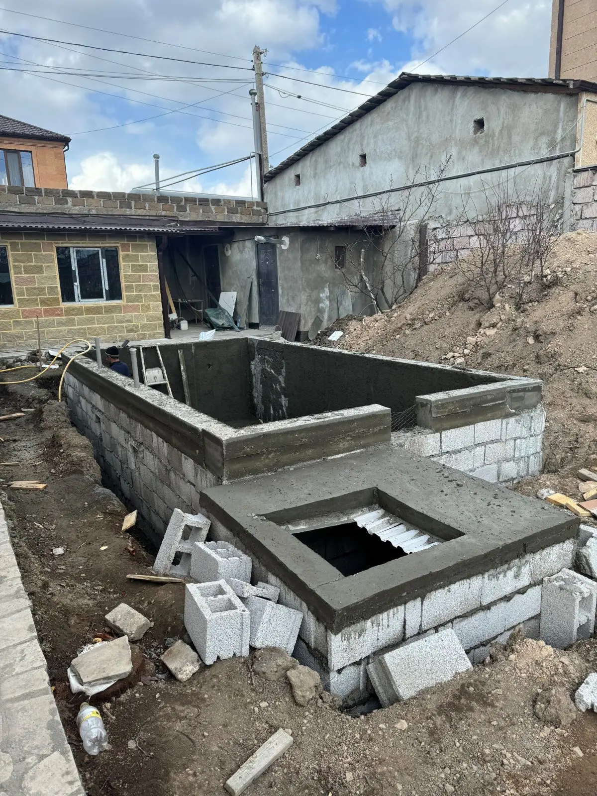 լողավազանի-հիմքեր